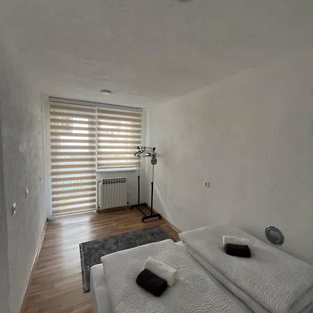 Sleep & Fly Lejlighed